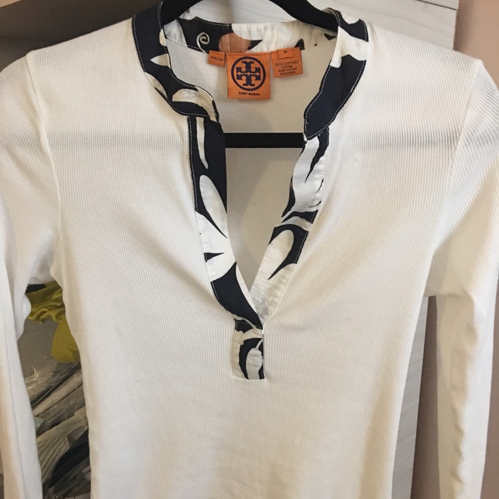 Tory burch Size M but runs small